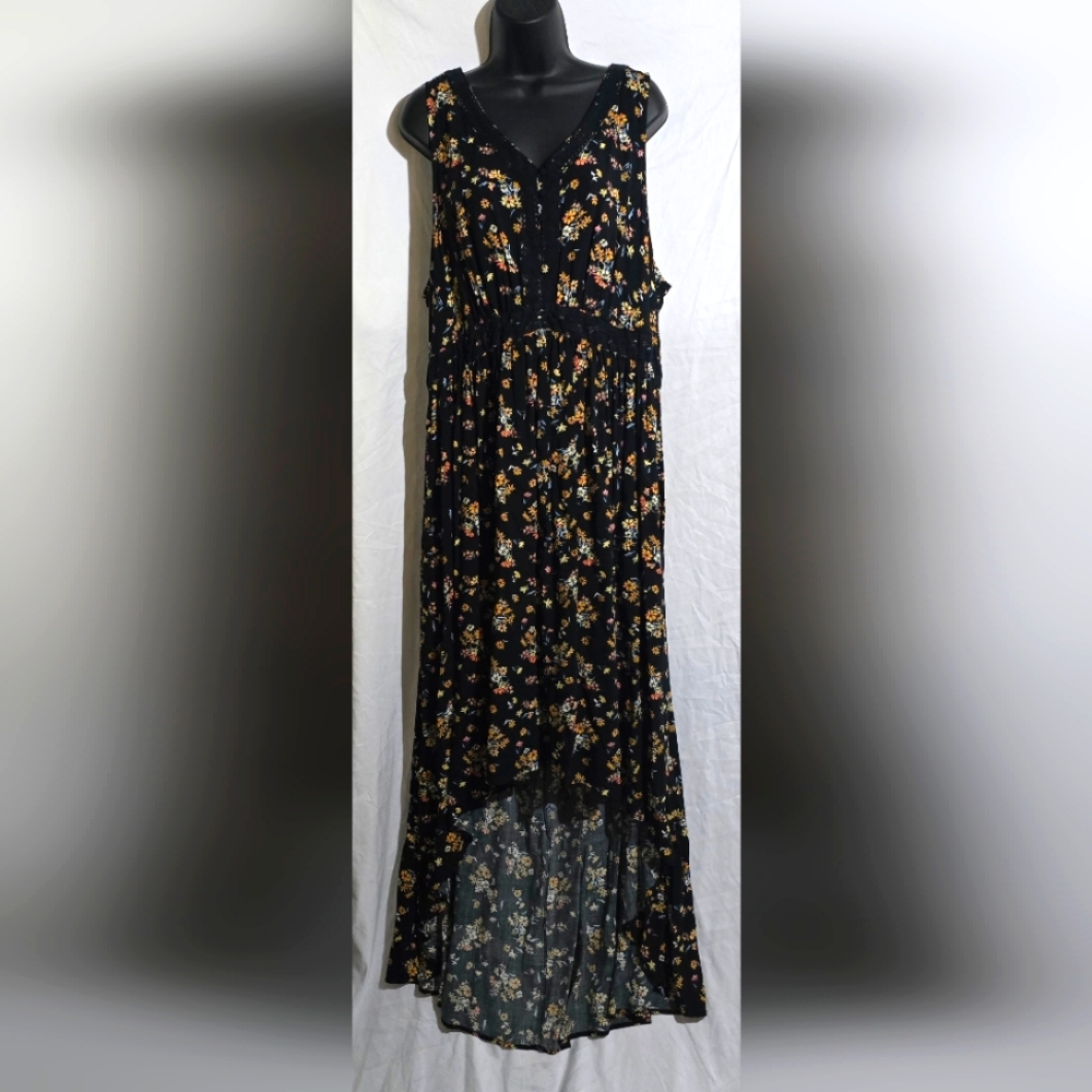 NWT TORRID HI-LO FLORAL MAXI DRESS SIZE 2